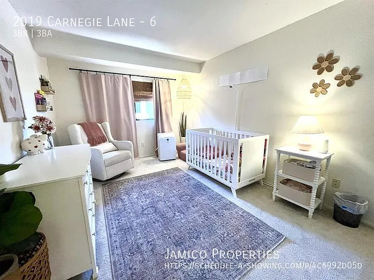 2019 Carnegie Ln #6 — Photo 32