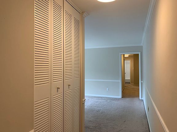5th image of 10606 Montrose Ave #M-101