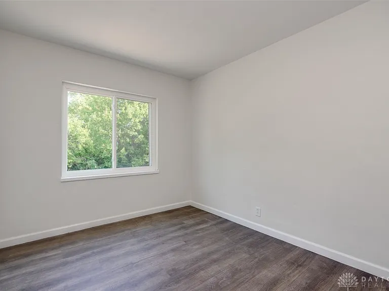 531 Hadley Ave #4 — Photo 14