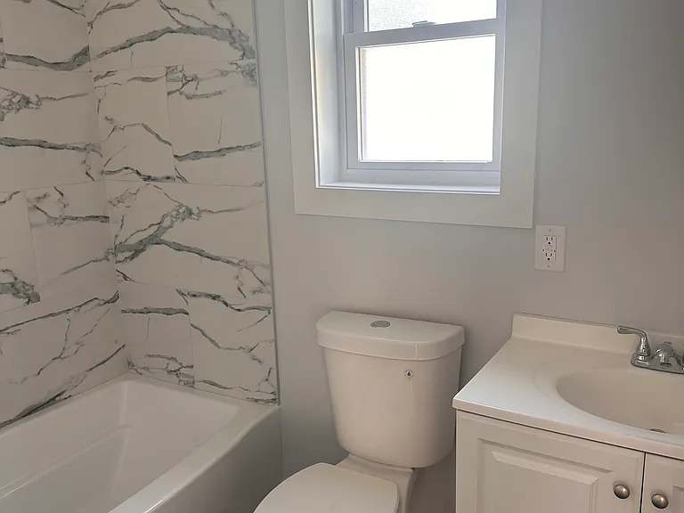 68 Bogart Ave — Photo 3