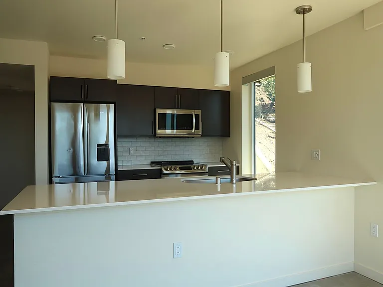 Bell View Apartments — Photo 164