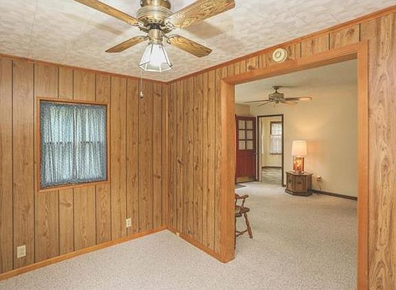 3rd image of 6033 Catalina St
