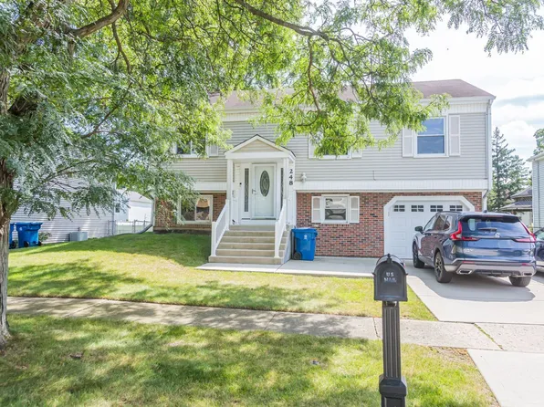 248 Hood Ct, Bartlett, IL 60103