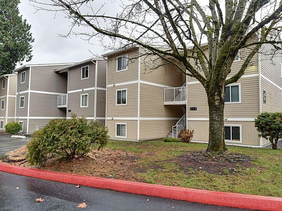 4th image of 12450 NE 130th Ct APT F303