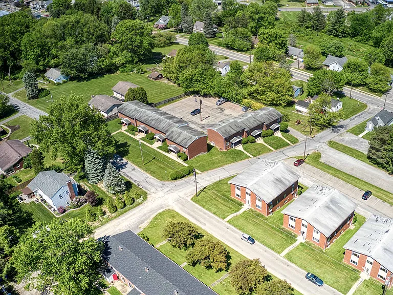Slippery Rock Garden Apartments — Photo 12