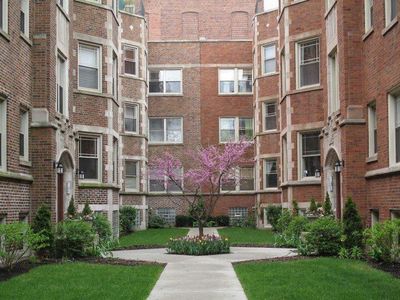 6818 N Ashland Blvd, Chicago, IL, 60626