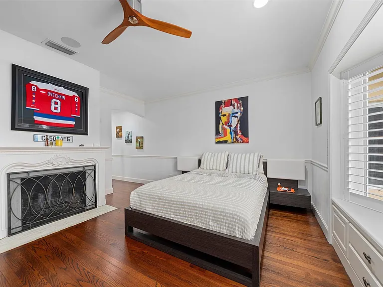 330 Royal Plaza Dr — Photo 25
