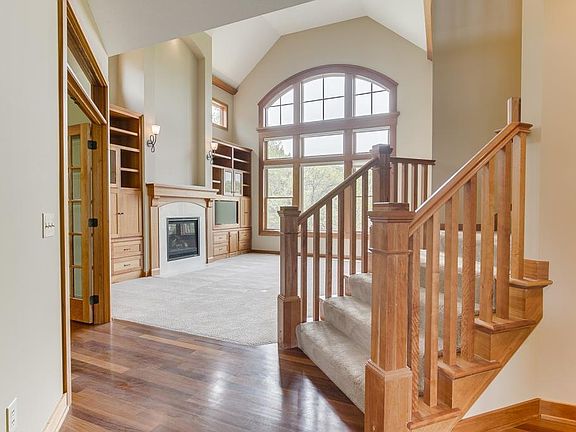 2nd image of 24 Crescent Ln