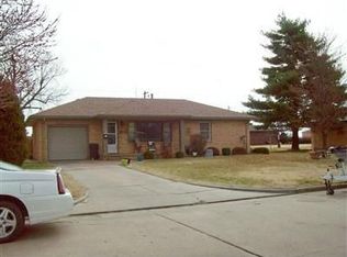 1108 N Main St, Hoisington, KS 67544