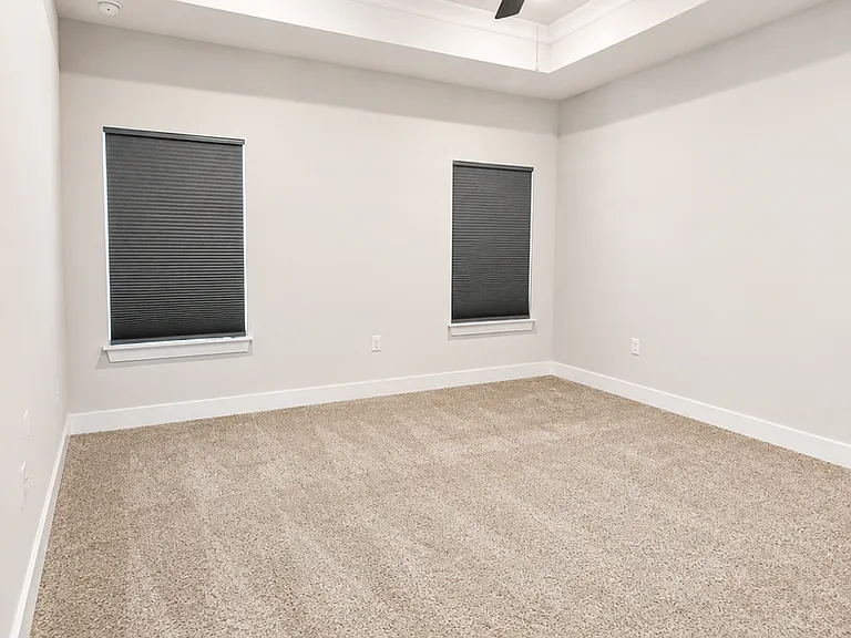 734 Quintana St — Photo 11