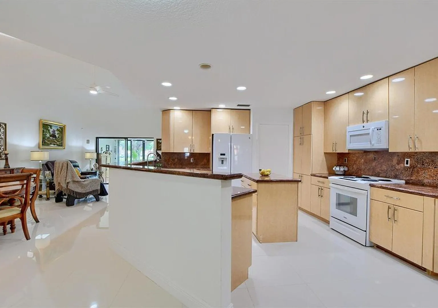 65 Centennial Court, Deerfield Beach, FL 33442 — Photo 3