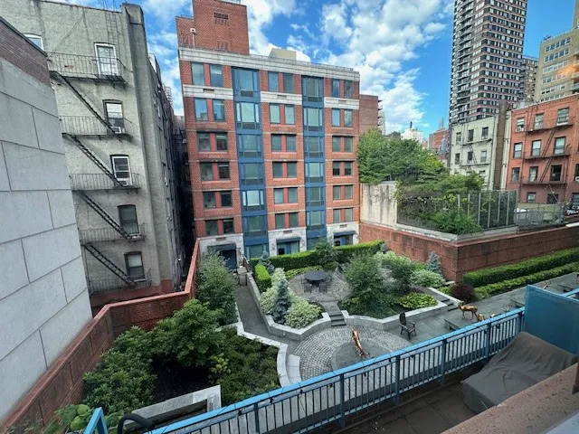 404 East 76th Street #3L in Lenox Hill, Manhattan | StreetEasy