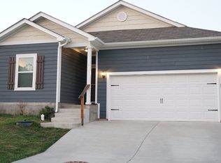 2947 Beeswax St, Columbia, TN 38401
