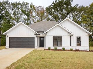 45 Sadie Ln, Tuscumbia, AL 35674