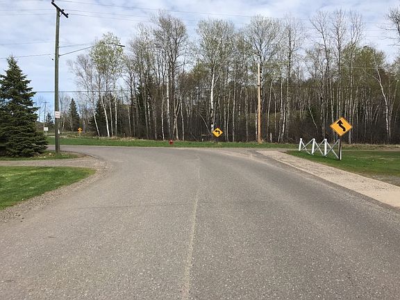 4th image of 39 Caspian Ave