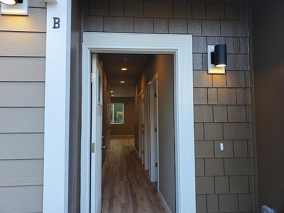 Unit B, right side of duplex available. 2 bedrooms, 1 bath, 1 car garage.