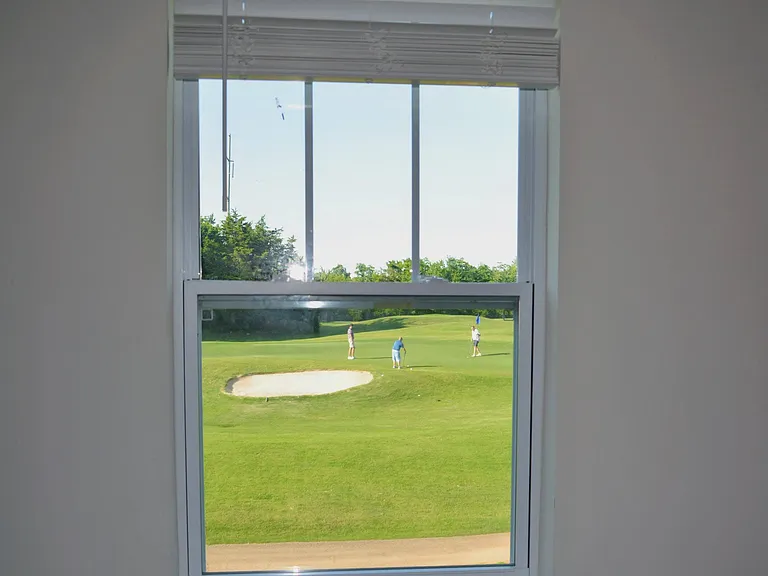 Upstare live view of golf!