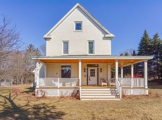 11606 Minnetonka Mills Rd, Minnetonka, MN 55305