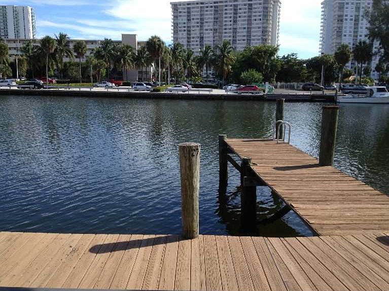 2nd image of 310 Poinciana Island Dr