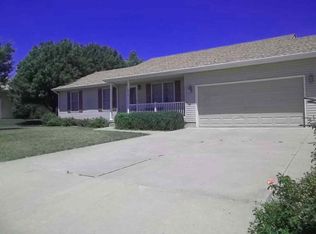 915 Morning Glory St, Minneapolis, KS 67467