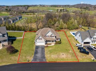 49 Bowmans Run Dr, Stuarts Draft, VA 24477