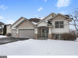 596 Kayla Ln, Hanover, MN 55341