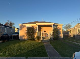 2112 Hero Dr, Gretna, LA 70053