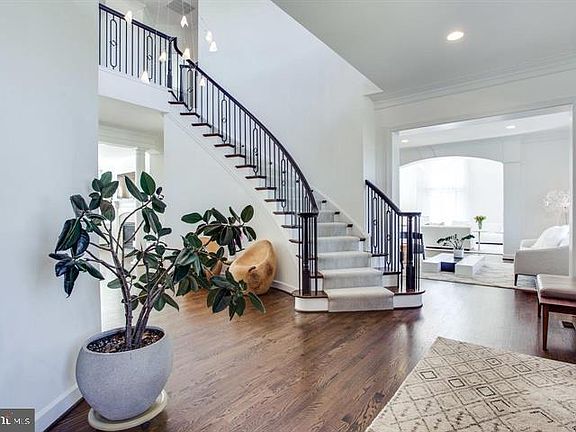 4th image of 1059 Autumn Mist Ln