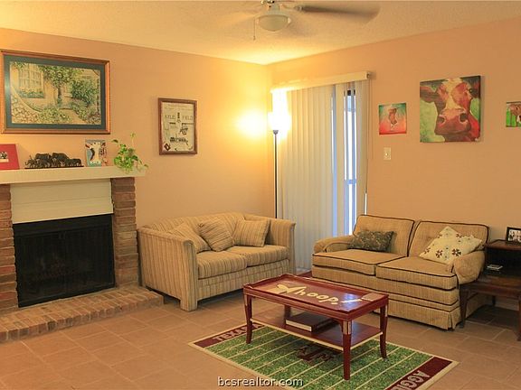 2nd image of 1901 Holleman Dr W APT 408
