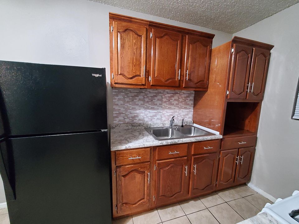 1st image of 3510 Keltner Ave #1