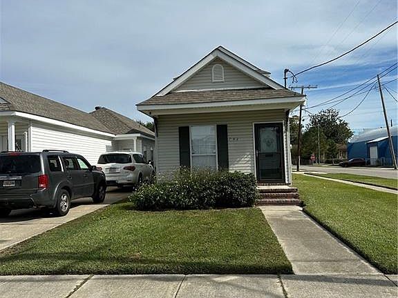 2nd image of 753 Avenue B