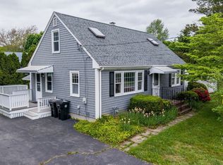 209 Sharp St, Dartmouth, MA 02747