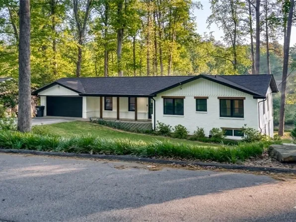 1832 Lake Lucerne Dr SW, Lilburn, GA 30047