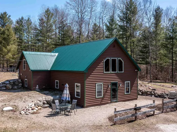 2058 East Clarendon Road, Clarendon, VT 05759