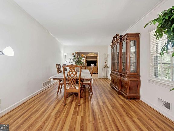 5th image of 1387 Springdale Rd