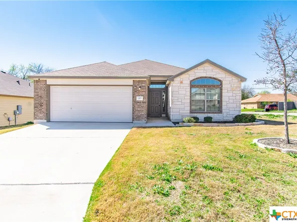 2419 Petersburg Ln, Temple, TX 76504