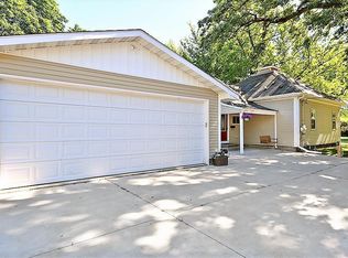 330 9th Ave SE, Faribault, MN 55021