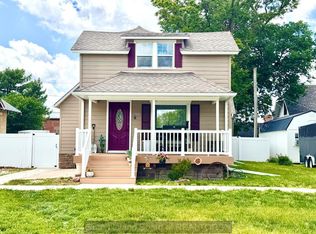 1708 16th Ave, Central City, NE 68826