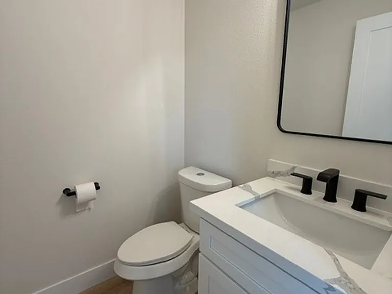 7900 Edmonds 4-Plex — Photo 51