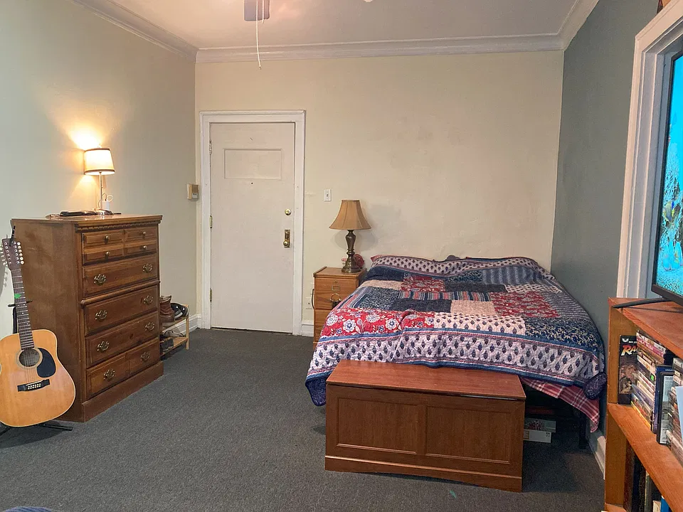 Main room, facing entrance
