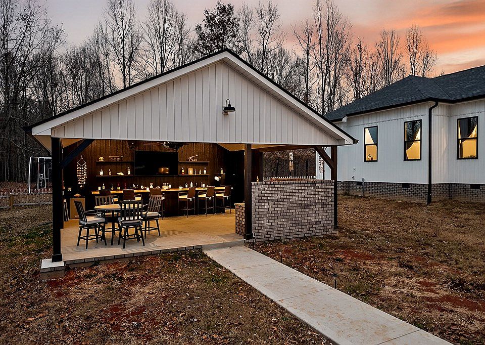 66th image of 377 Margot Dr
