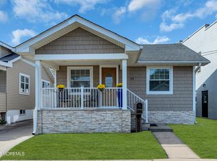 35 Lipman Pl, Neptune City, NJ 07753
