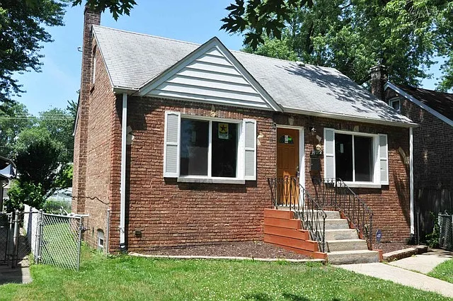 18012 Wildwood Ave photo 1