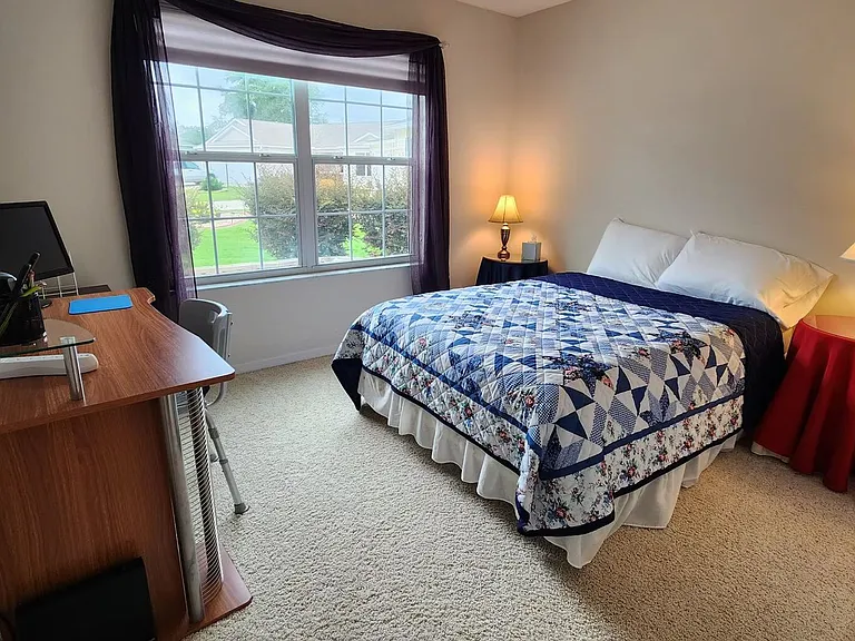 916 Eastmont Ct — Photo 23