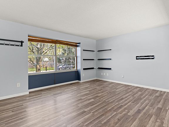 5th image of 5199 Redlands Dr