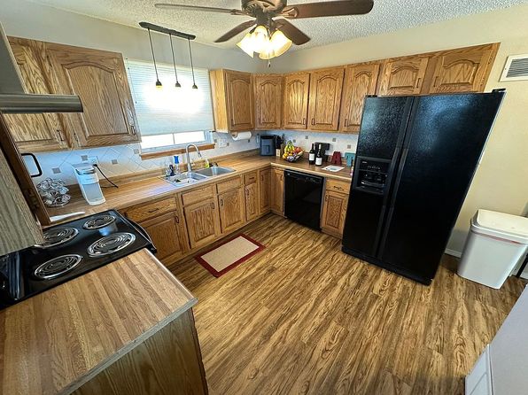 bismarck-north-dakota-78384998 picture