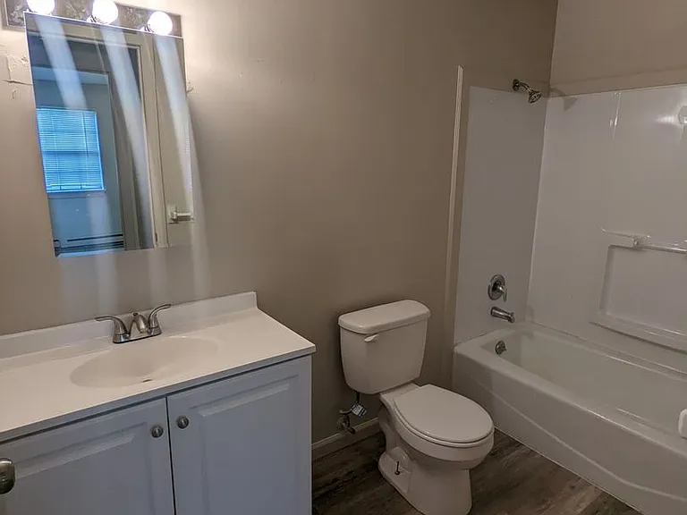 2919 Leeway Dr #B — Photo 5