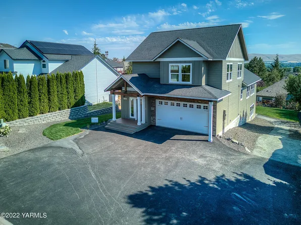 7304 Avalanche Ct, Yakima, WA 98908