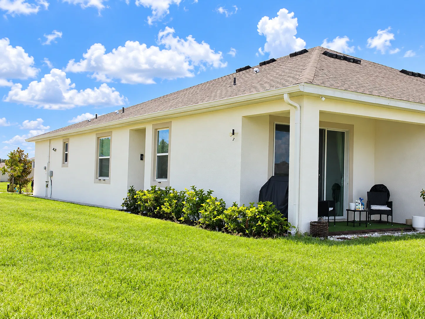 3 bed, 1564 sqft, $2,400 — Photo 2