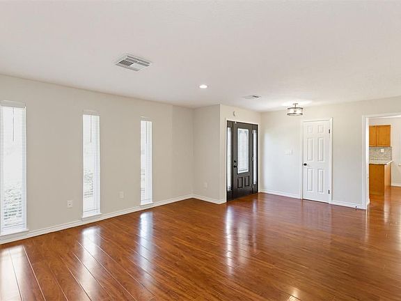 4th image of 11311 Scottsdale Dr